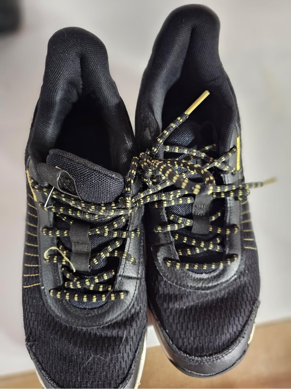 Under armor men’s sneakers
